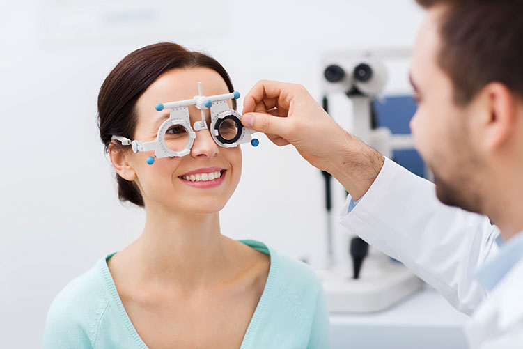 دکتر فوق تخصص تنبلی چشم